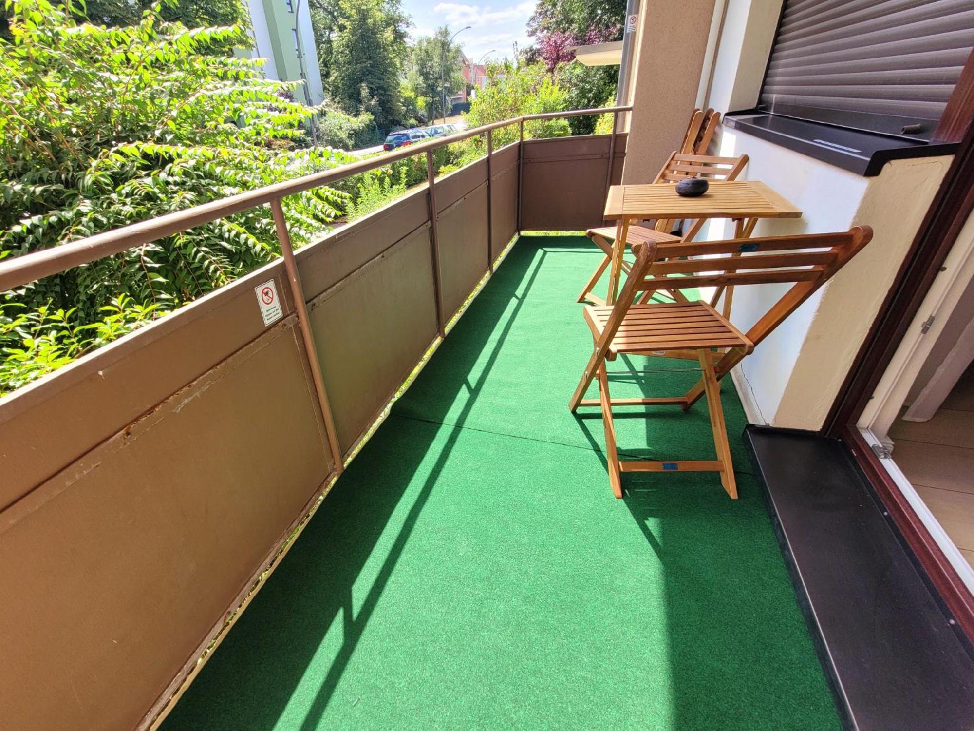 Duplex Apartment Ullstein- 4 Bedrooms, 2 Bathrooms, Living Room, 2 Parking Spaces, Boxspringbeds, Family & Business Apartment! 베를린 외부 사진